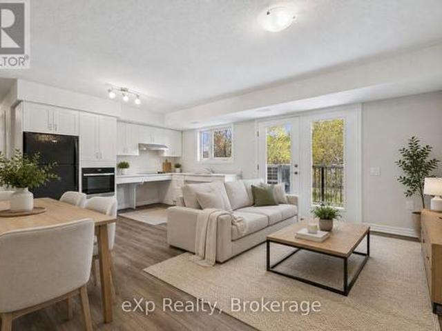 10 465 Garafraxa Street W, Centre Wellington Fergus, ON, N1M 1C6 townhouse for sale | Listing ID X13142 | Royal LePage