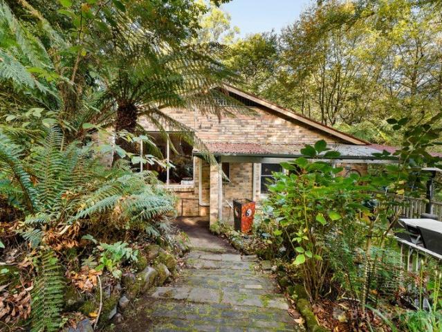 10.5 ACRES APPROX OF PRIVATE HILLS SANCTUARY