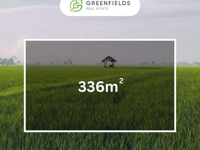 10.5m FRONT IN TRUGANINA ! IN THE SCHOOL ZONE AREA