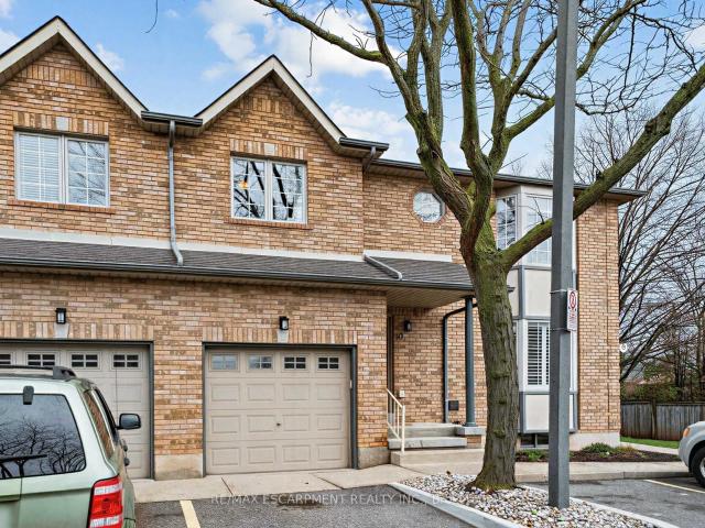 10 705 CUMBERLAND Avenue, Burlington | Sold, W13025 | Condos. Ca
