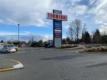 10 1533 Estevan Rd, Nanaimo, BC, V9S 3Y3 commercial for leas.