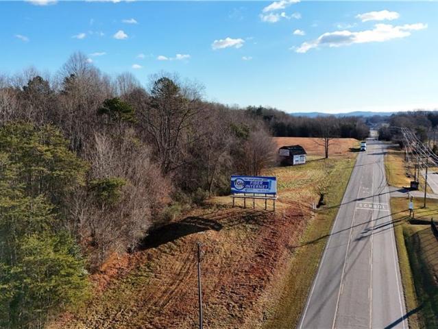 10.29 +/ acres W Pine Street