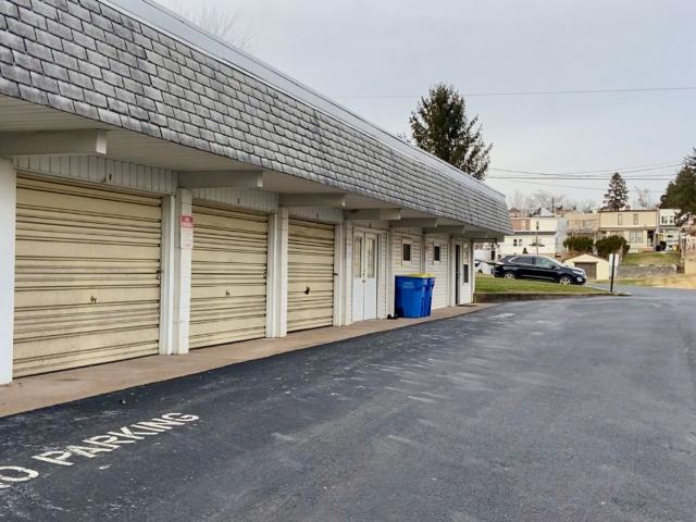 10.3 x 18.11' Garage For Rent In Harrisburg, PA
