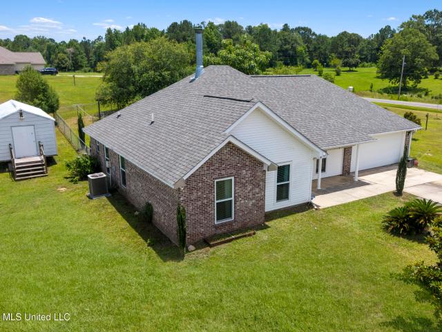 10 Trace Drive