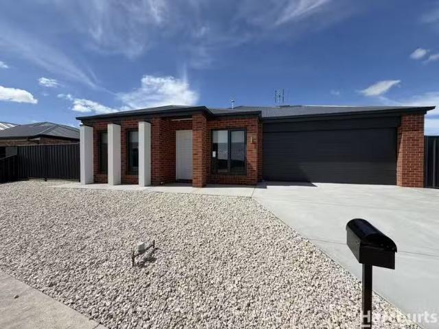 10 Treacey Street, HORSHAM, VIC 3400 House for Rent