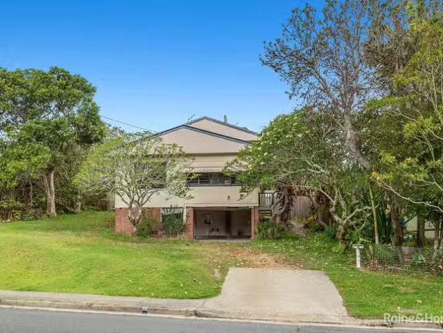 10 Tweed Coast Road, Pottsville, NSW 2489