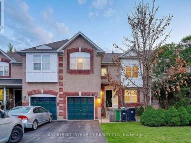 10 Upper 199 Hillcrest Avenue, Mississauga, ON, L5B 4L5 townhouse for lease | Listing ID W13770 | Royal LePage