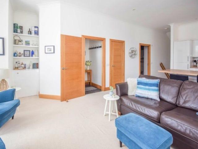 10 Viewfield Court Arbroath, Angus, DD11 2EA