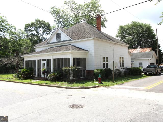 10 W Inman Street