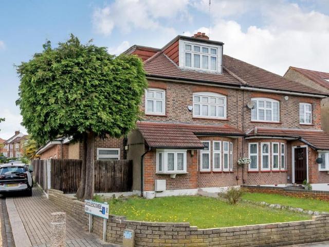 10 Walmington Fold, London, N12 7LR, United Kingdom | 4 bed duplex for rent #140801900 | Rentberry
