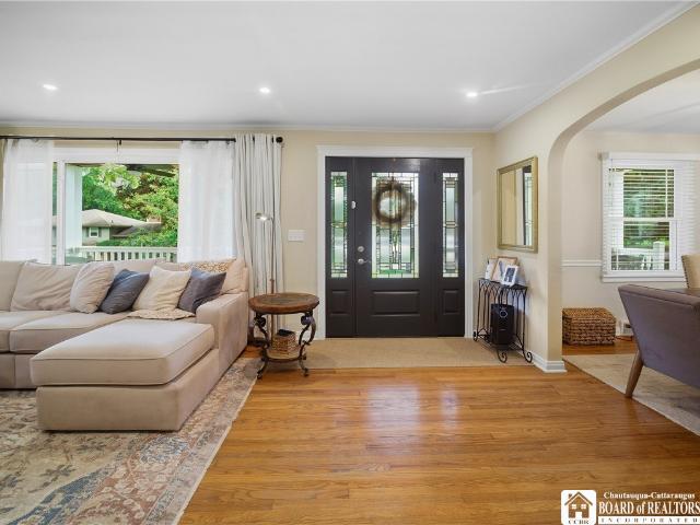 10 Walnut Street