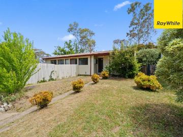 10 Weaver Place, Charnwood, ACT 2615 House for Rent Ray White Canberra