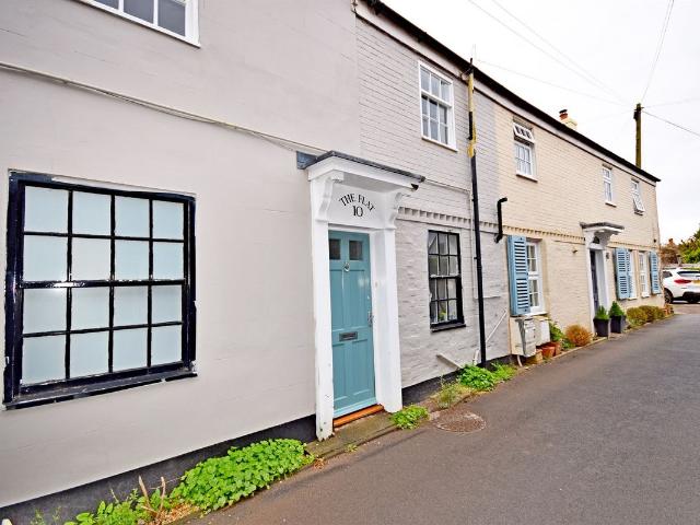 10 West Street, Emsworth, Hampshire PO10, 1 bed flat to rent, £1,000 pcm | PrimeLocation