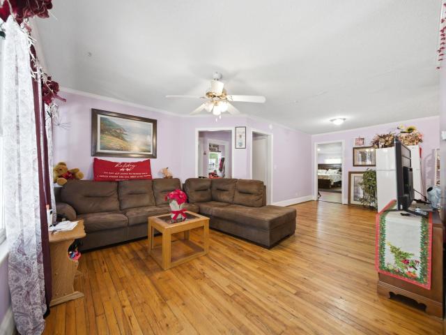 160 Whiteside Circle