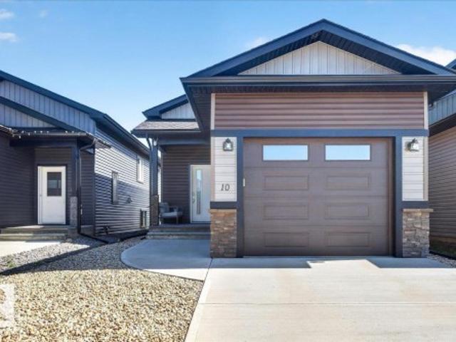 10 Whitetail Cove, Mundare, AB, T0B 3H0 house for sale | Listing ID E4495 | Royal LePage