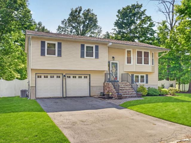 10 Winston Drive
