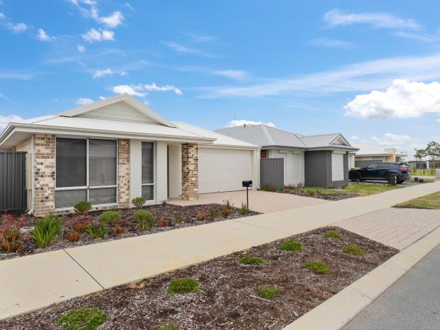 10 Williamstown Drive Baldivis, WA 6171