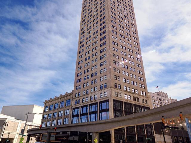 10 Witherell St 2 beds, 1 full and 1 half bath