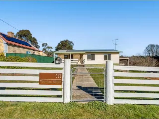 10 Wombat Street, Gunning House for rent Listed by Madeline M.
