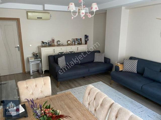 10 Yaşında Harika Konum Çift Daire Şeklinde Satılık Dublex Daire