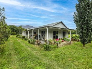 Araluen North, Eurobodalla County - Balcony