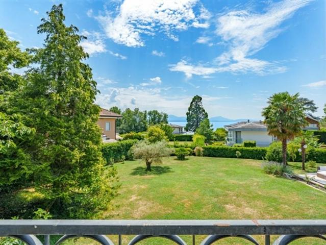 10 Zimmer Herrenhaus in Préverenges