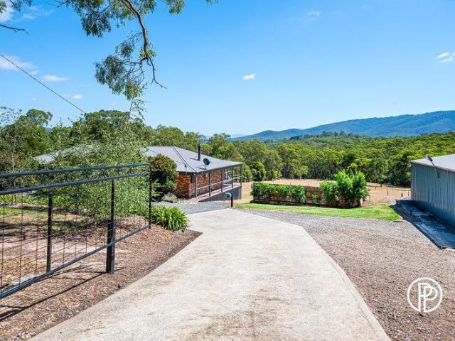 10 ACRES | COMMANDING BRICK HOME | BREATHTAKING MOUNTAIN VIEWS