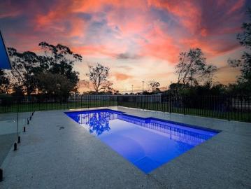 10 ACRES ONLY MINUTES TO THE CBD