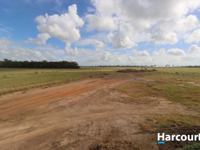 10 ACRES RIGHT ON THE FRINGE OF TOWN