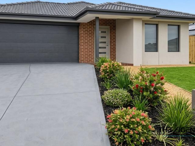10 Alcott Drive, Newborough VIC 3825 AUS