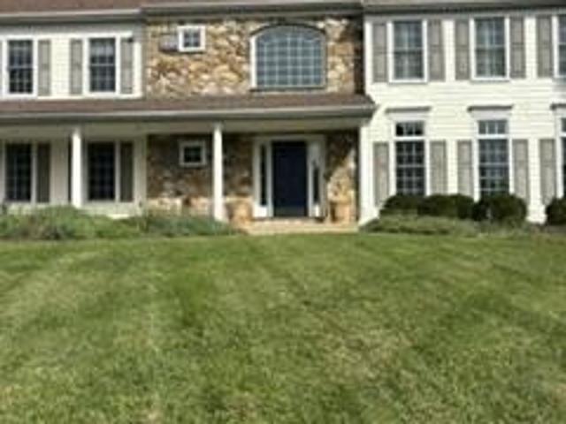 10 Allyssa Cir, Malvern, PA 19355