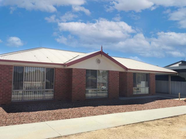 10 Allingham Street, Golden Square | Bendigo Ballarat Real Estate Pty Ltd