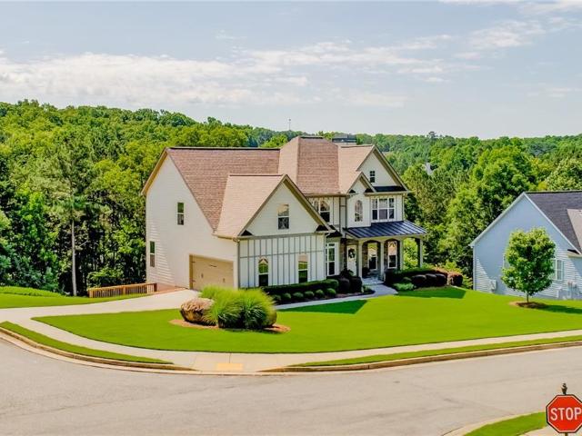 10 Altar Rock Ct NE