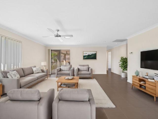 10 Asher Place, Moggill