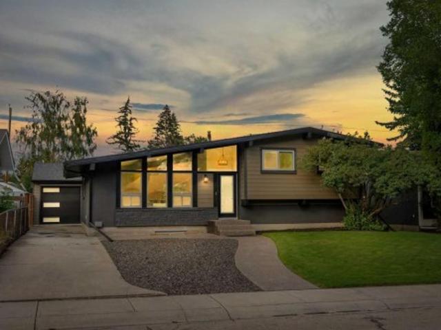 10 Atlanta Crescent Se, Calgary, AB, T2J 0Y3 house for sale | Listing ID A2344 | Royal LePage
