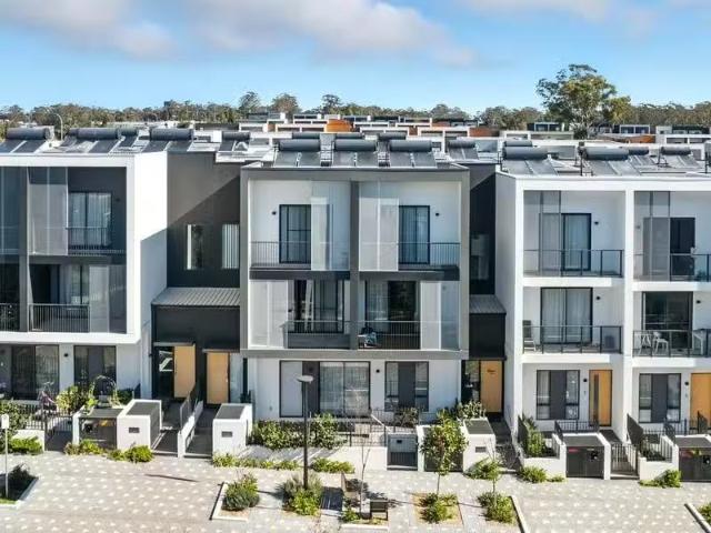 10 Atwood Mews, EDMONDSON PARK House for rent Listed by Leyan.
