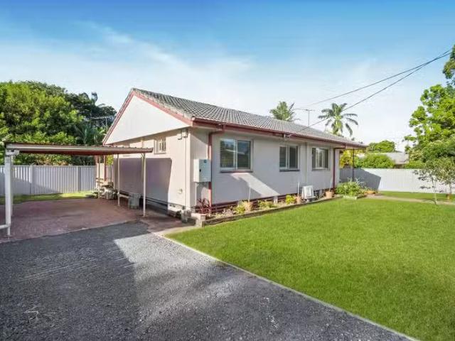 10 Augustus Street, KINGSTON, QLD 4114 House for Rent