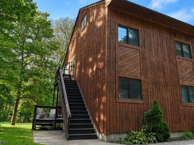 10 Augusta Dr # 12