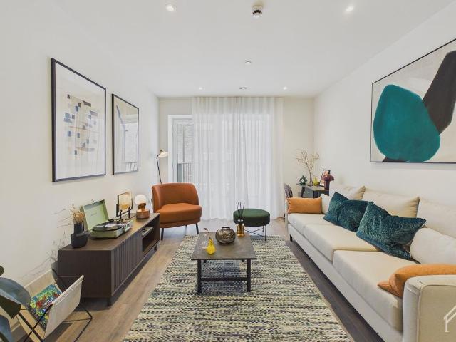 10 Aviator Drive, Brent Cross, London NW2, 1 bed flat to rent, £2,400 pcm | PrimeLocation