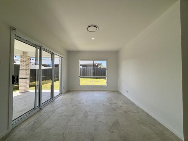 10 Basil Street, Moonee Beach