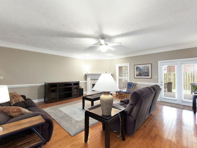 10 Bentwillow Cv