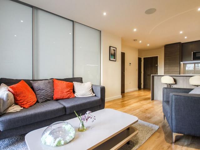 10 Beaufort Square, Beaufort Park, London NW9, 1 bed flat to rent, £1,720 pcm | PrimeLocation