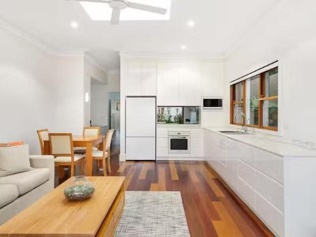 10 Beaconsfield Road, MOSMAN House for rent Listed by Ben Rof.