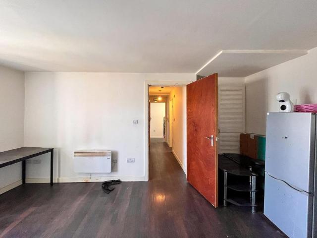 10 bed flat for sale