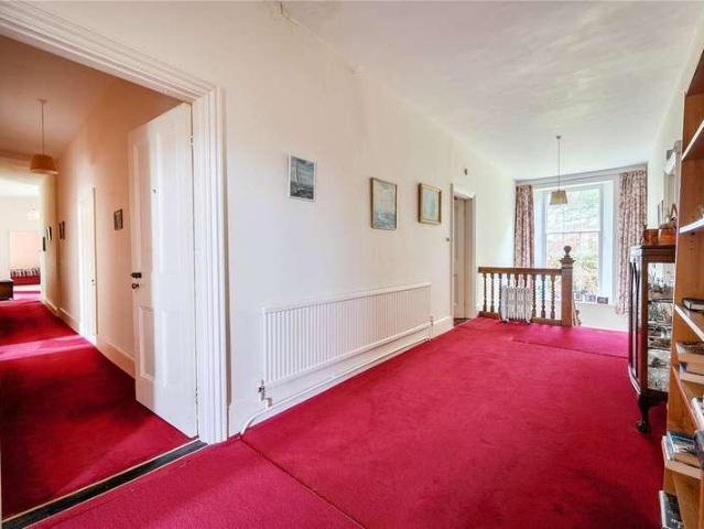 10 bed house for sale