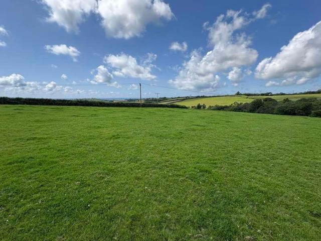 10 bed house for sale