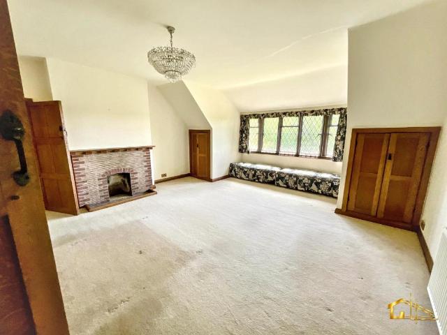 10 bed house for sale