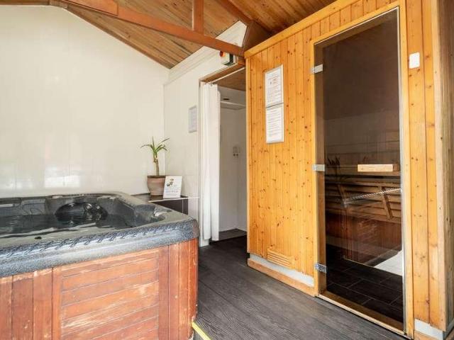 10 bed house for sale