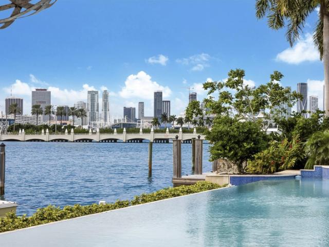 10 bedroom, Miami Beach FL 33139 105820373