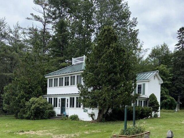 10 bedroom, Newport ME 04953 104835561